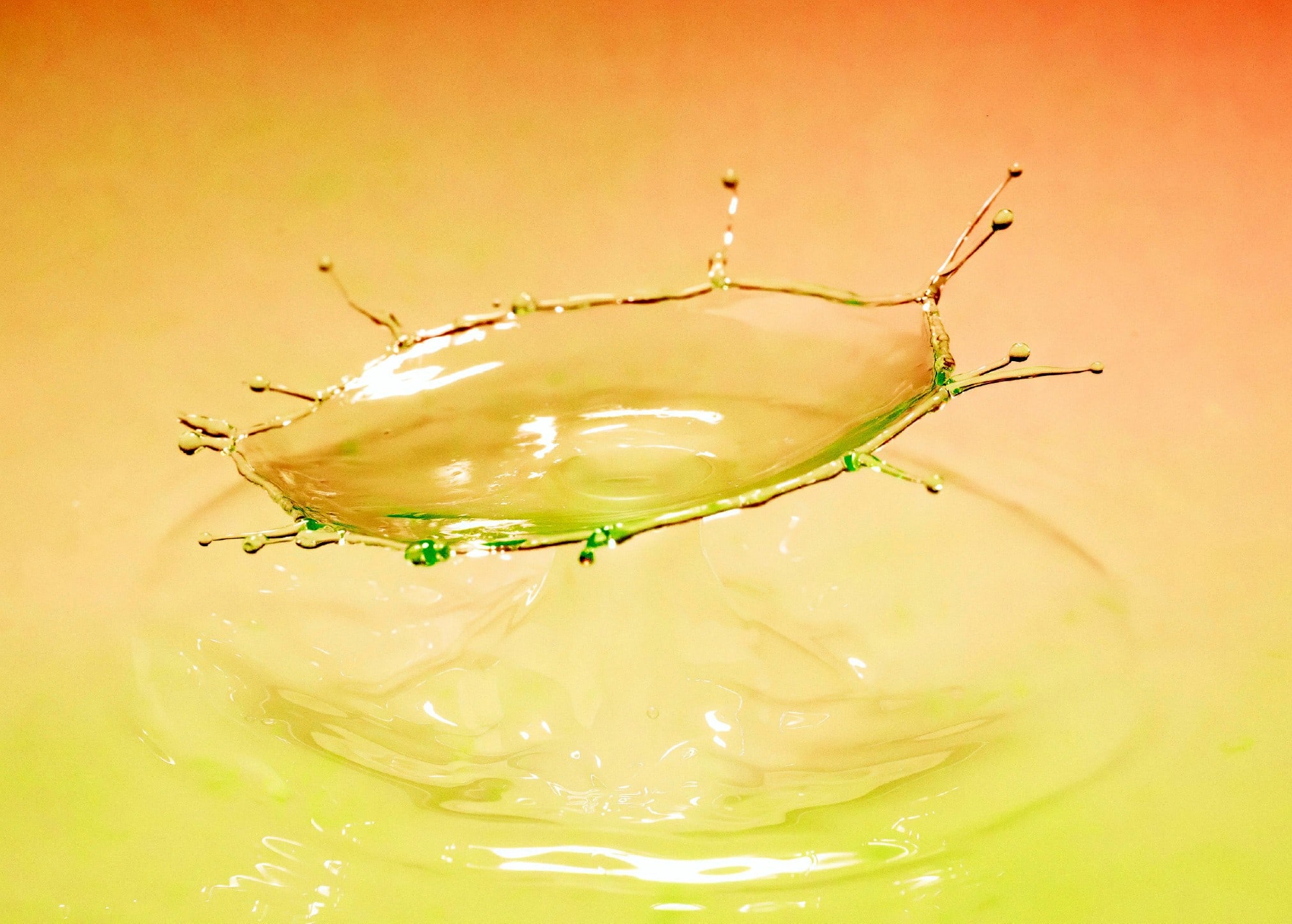 Wasser wie urin durchsichtig Körperauscheidung Urin