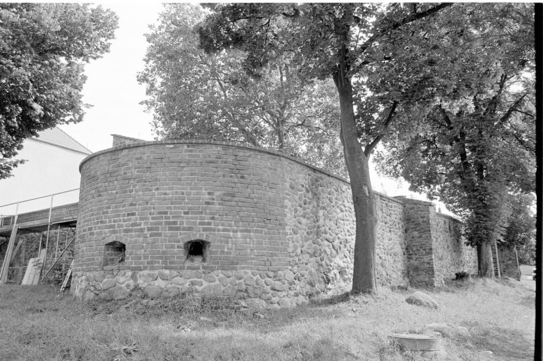 Burg Friedland Dark Tourism