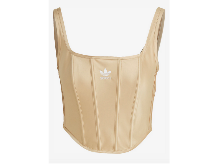 Corsage, Adidas