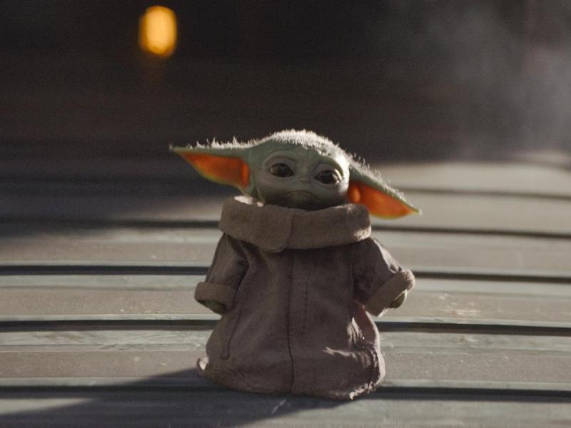 Baby Yoda, The Mandalorian (2019) Chapter 5, Photo Credit: Lucasfilm Ltd. / The Hollywood Archive Los Angeles CA PUBLICA