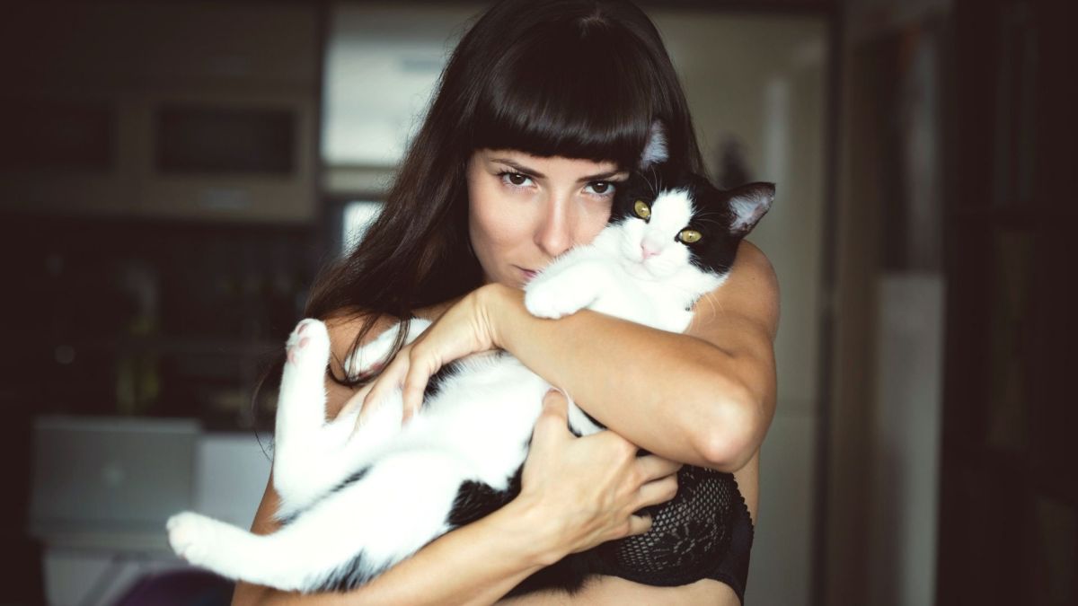 Frau Katze