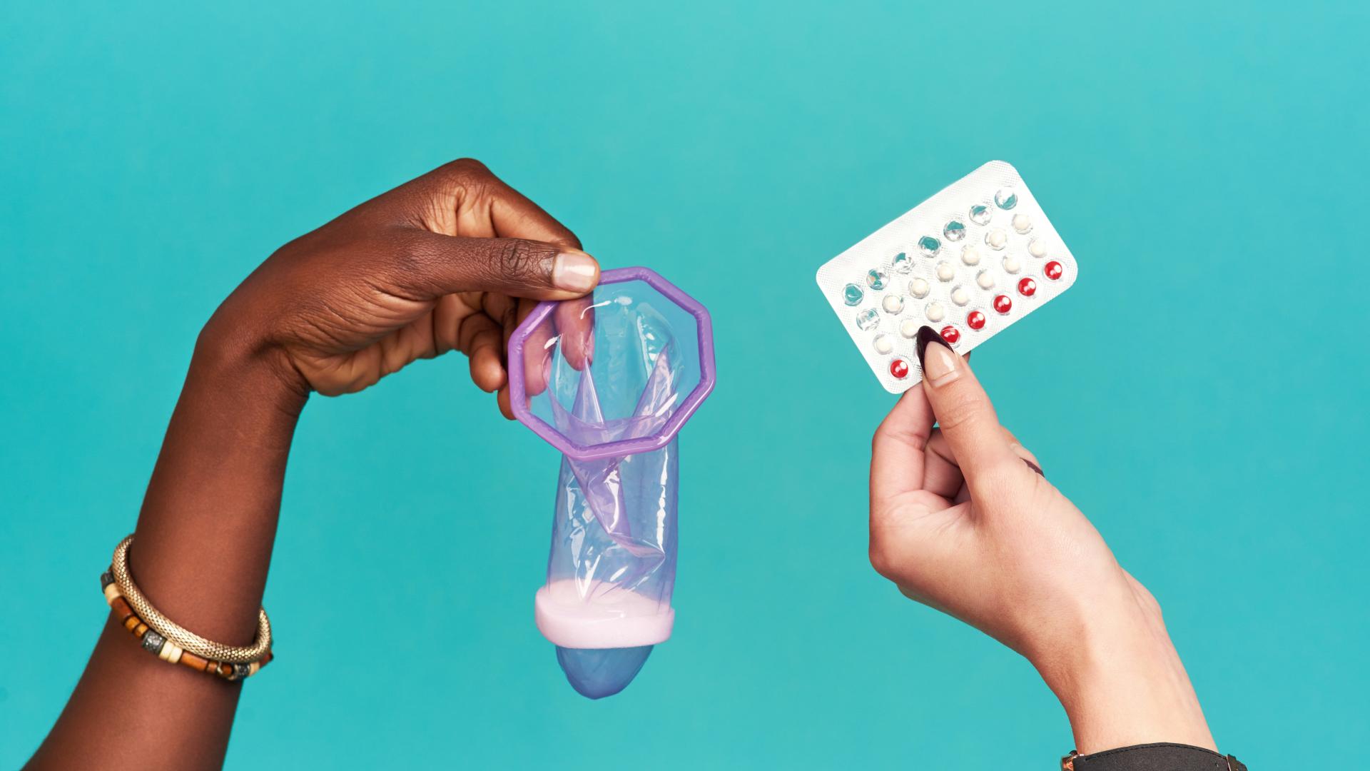Frau die kondom für Femidom: Alle