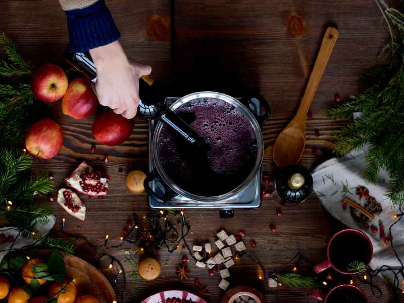 Glühwein weihnachten kochen alkohol