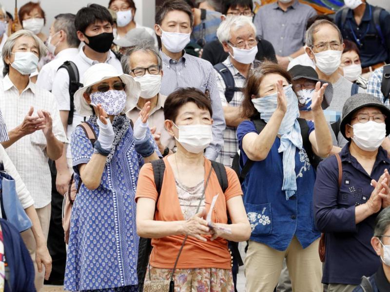 Masken, Menschen, Japan, Japaner, Wahlen, Corona.