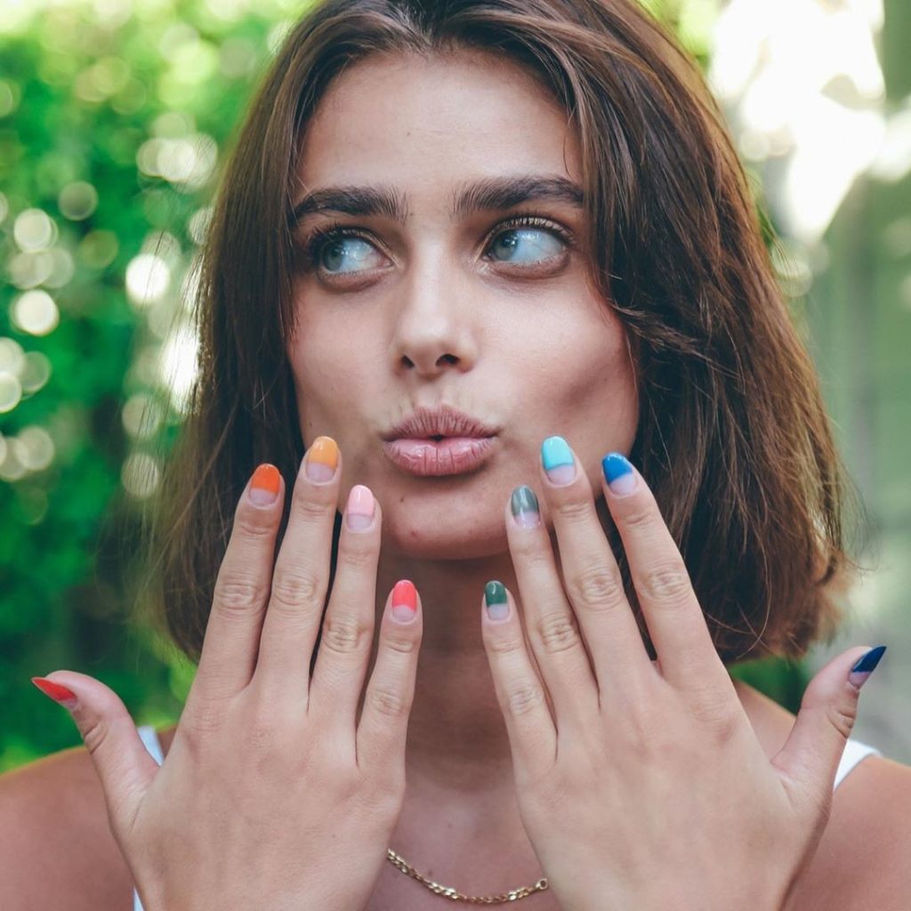 Neuster Nageltrend: Die Half Dip Nails