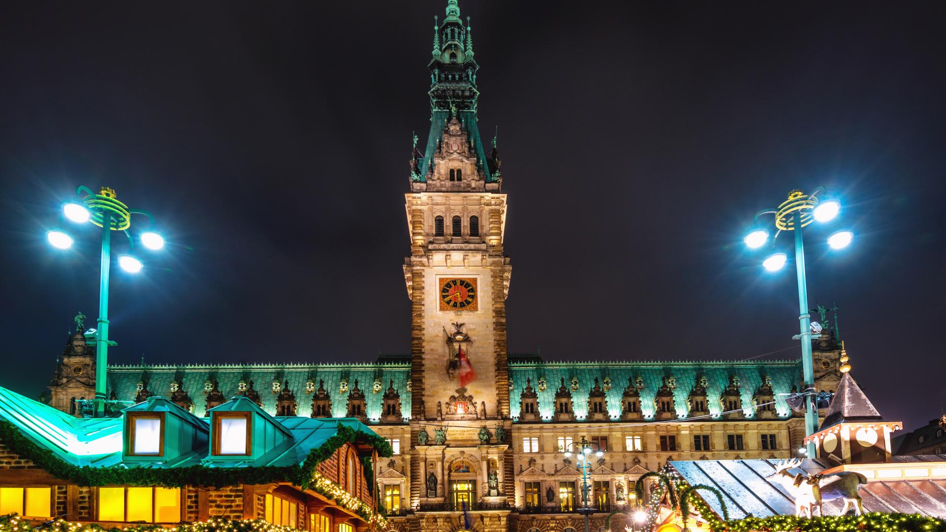 Hamburger Weihnachtsmarkt am Rathaus