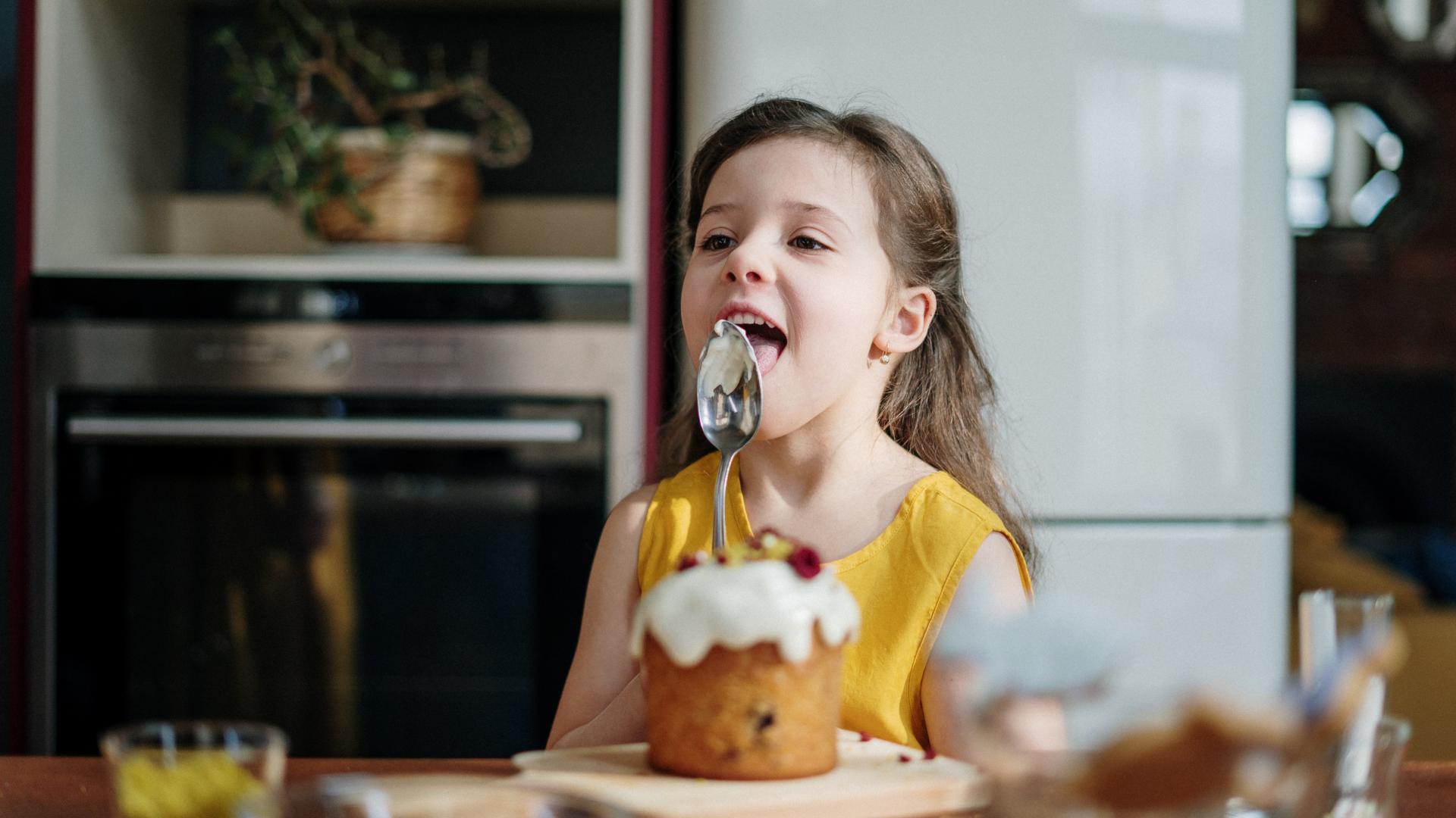 Kind Kuchen Löffel