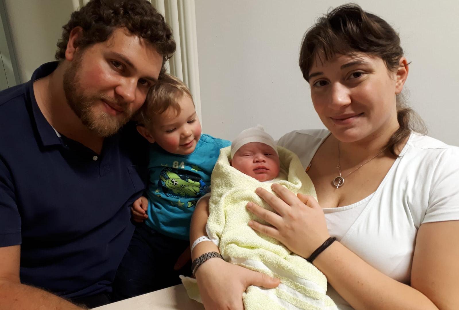 Der Vater will sich zwei Monate Elternzeit nehmen