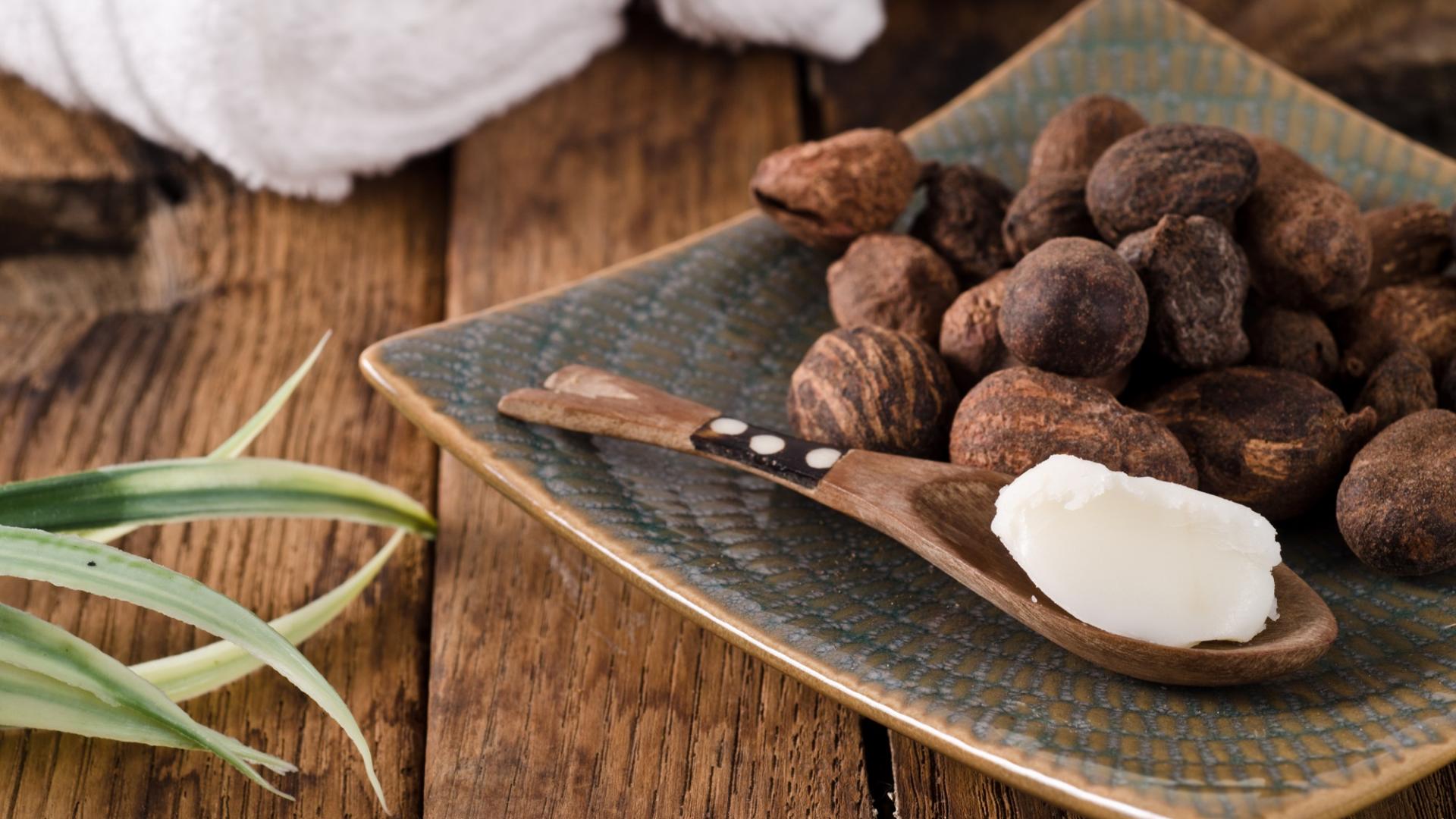 Sheabutter Nüsse Tisch Löffel