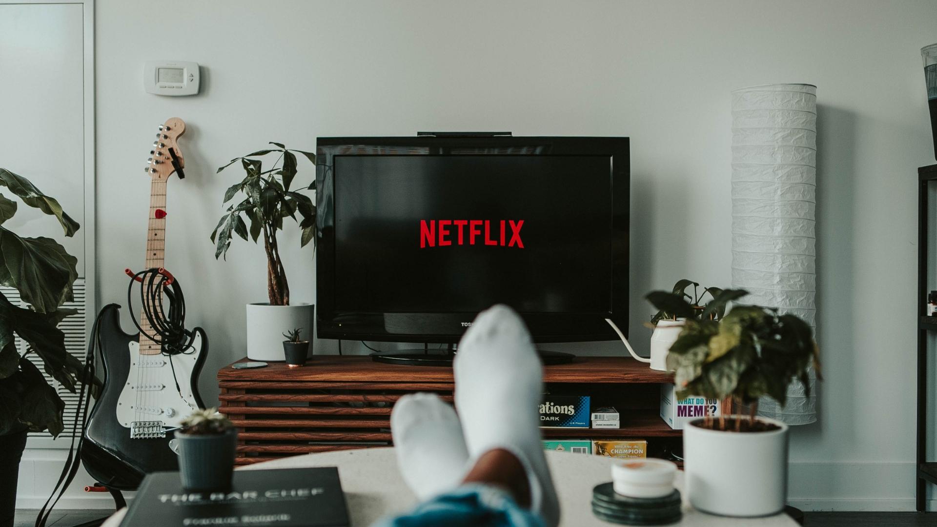 Netflix & Chill: Wer nicht aufpasst, kann von dem Streaming-Dienst gekündigt werden.