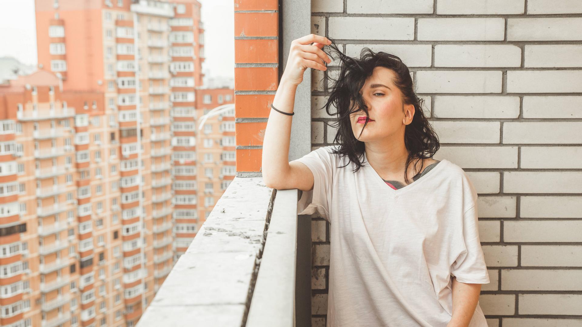 Frau Balkon