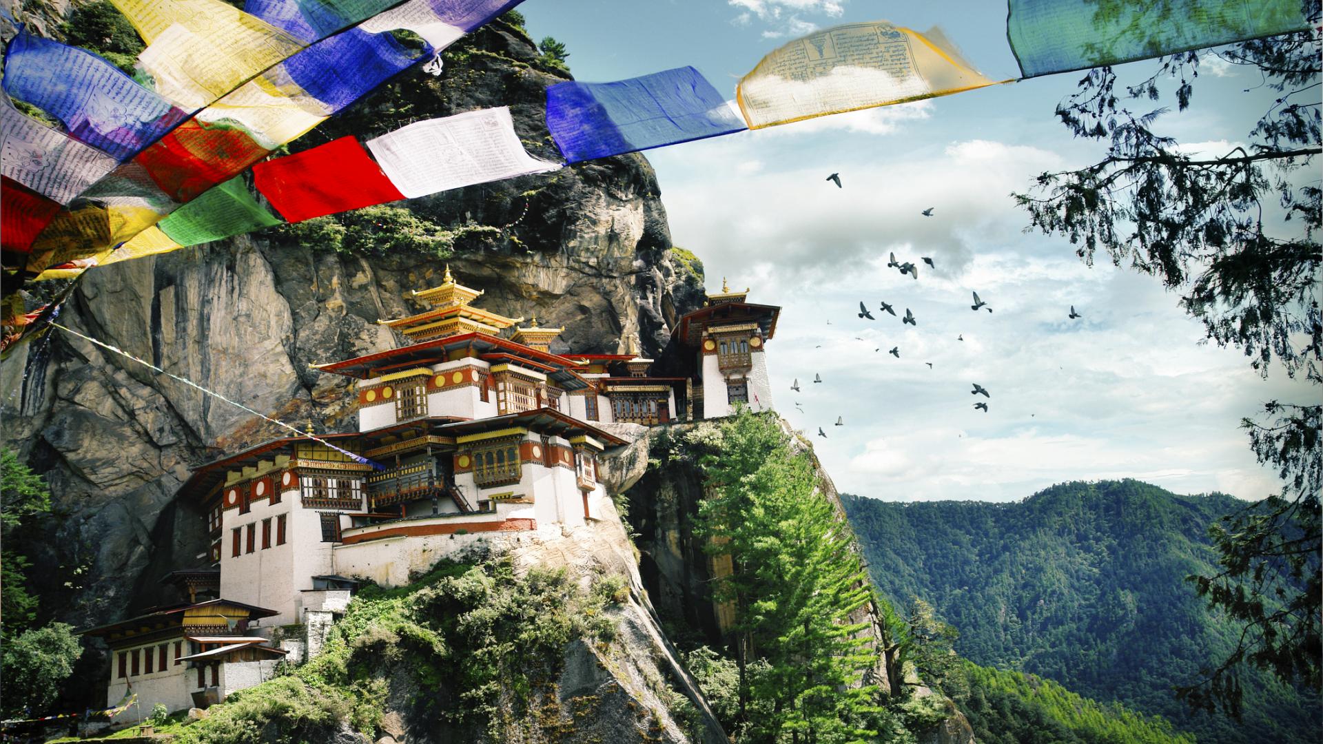 Tiger's Nest in Bhutan Himalaya Berge