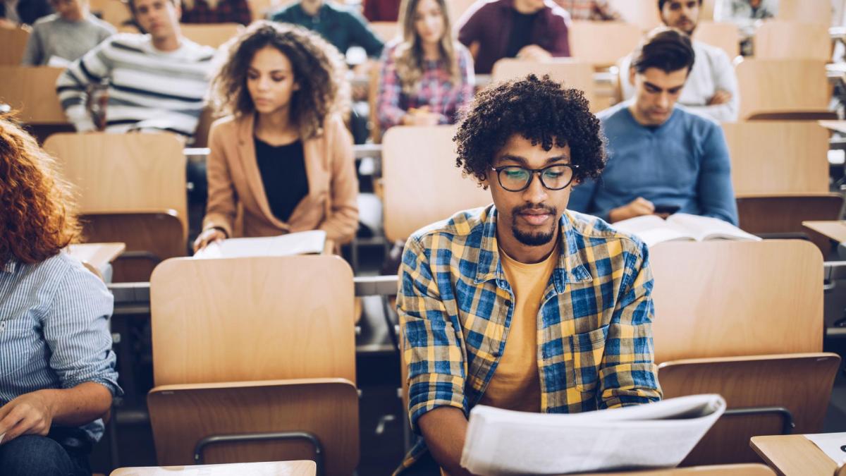 Studierende Hörsaal Uni Vorlesung, beliebteste Studiengänge Deutschlands