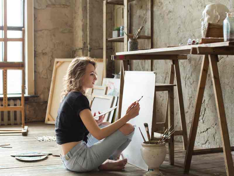 frau malen kreativ atelier werstatt