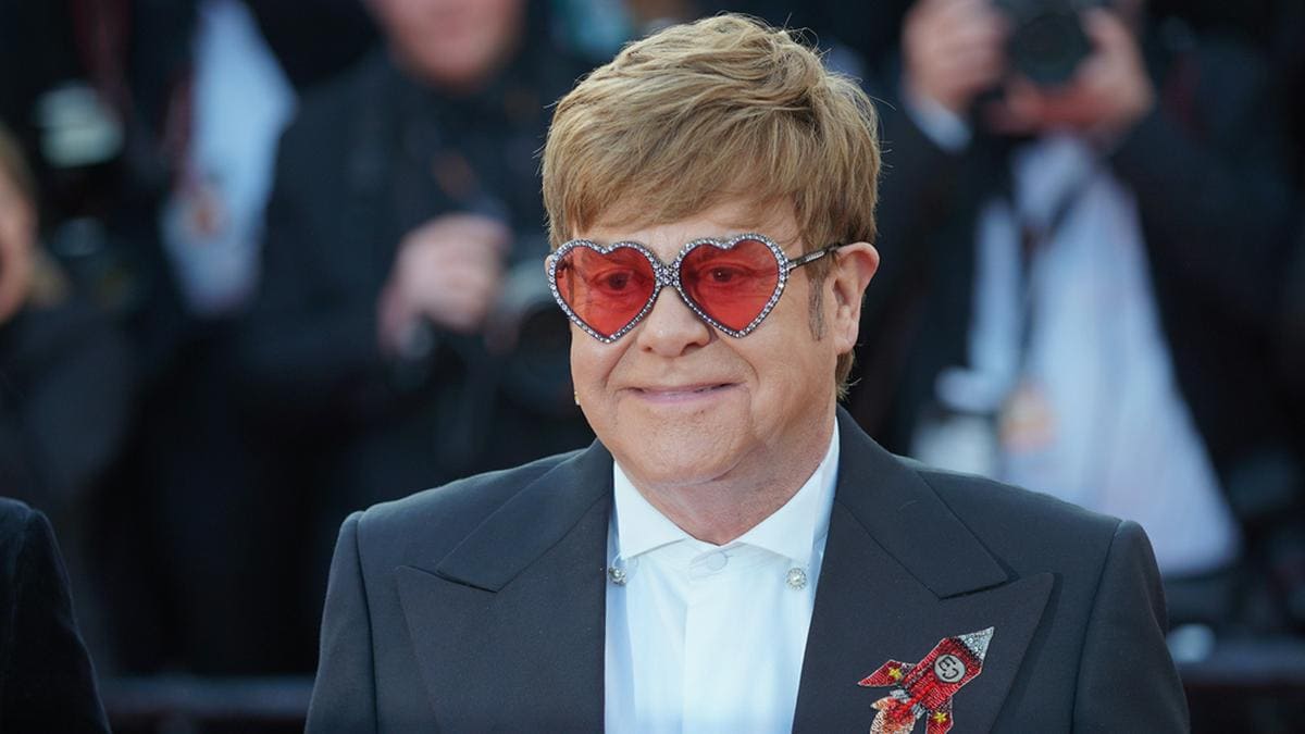 Elton John verlegt seine Oscar-Party ins Internet. © Denis Makarenko / Shutterstock.com