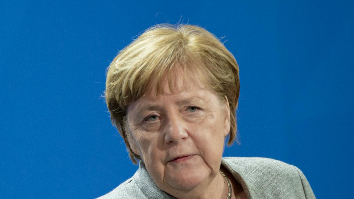 Angela Merkel hat die Oster-Ruhe rückgängig gemacht. © photocosmos1/shutterstock.com