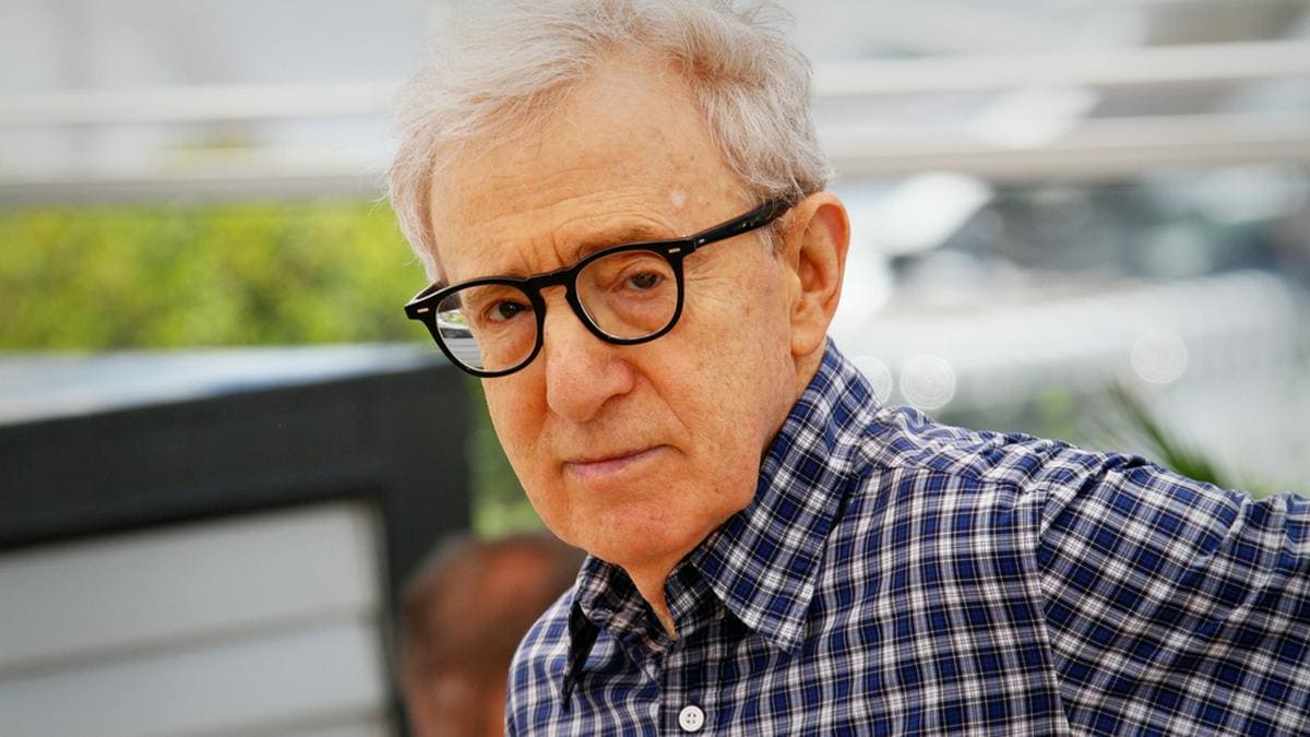Woody Allen im Jahr 2015 bei den Filmfestspielen von Cannes.. © Denis Makarenko / Shutterstock.com
