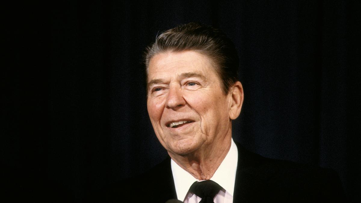 Vor 40 Jahren wurde Ronald Reagan Opfer eines Attentats.. © mark reinstein/Shutterstock