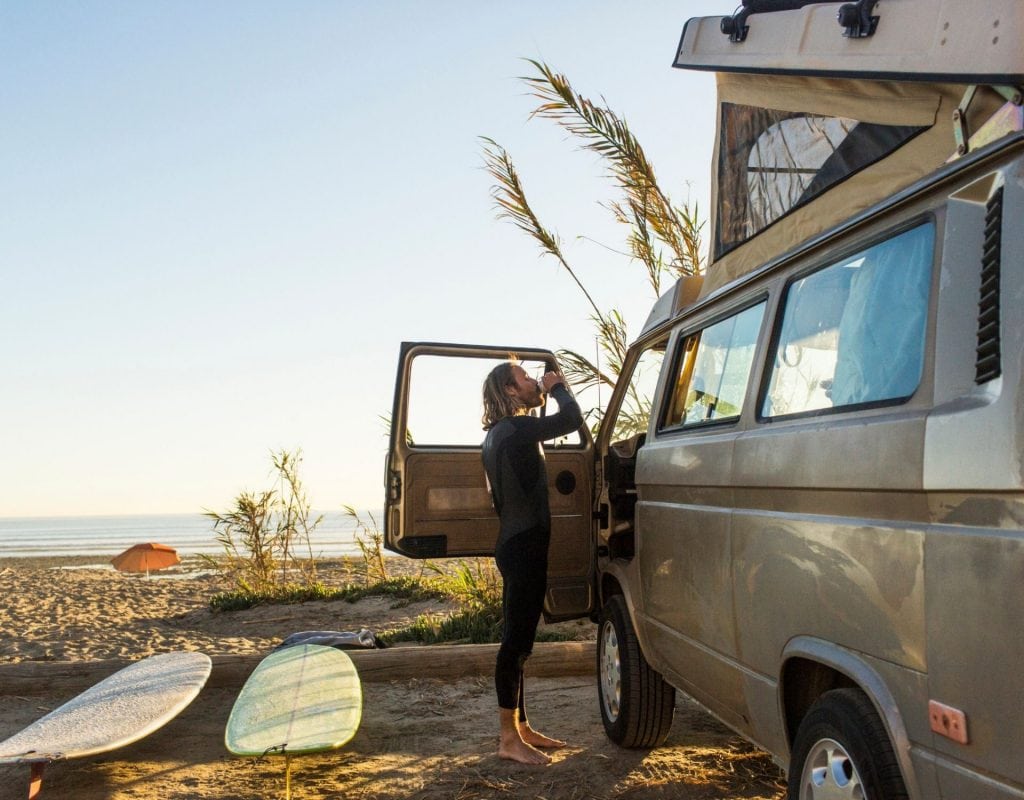 vanlife surfen ocean meer