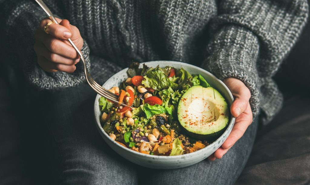 bowl gesund food avocado