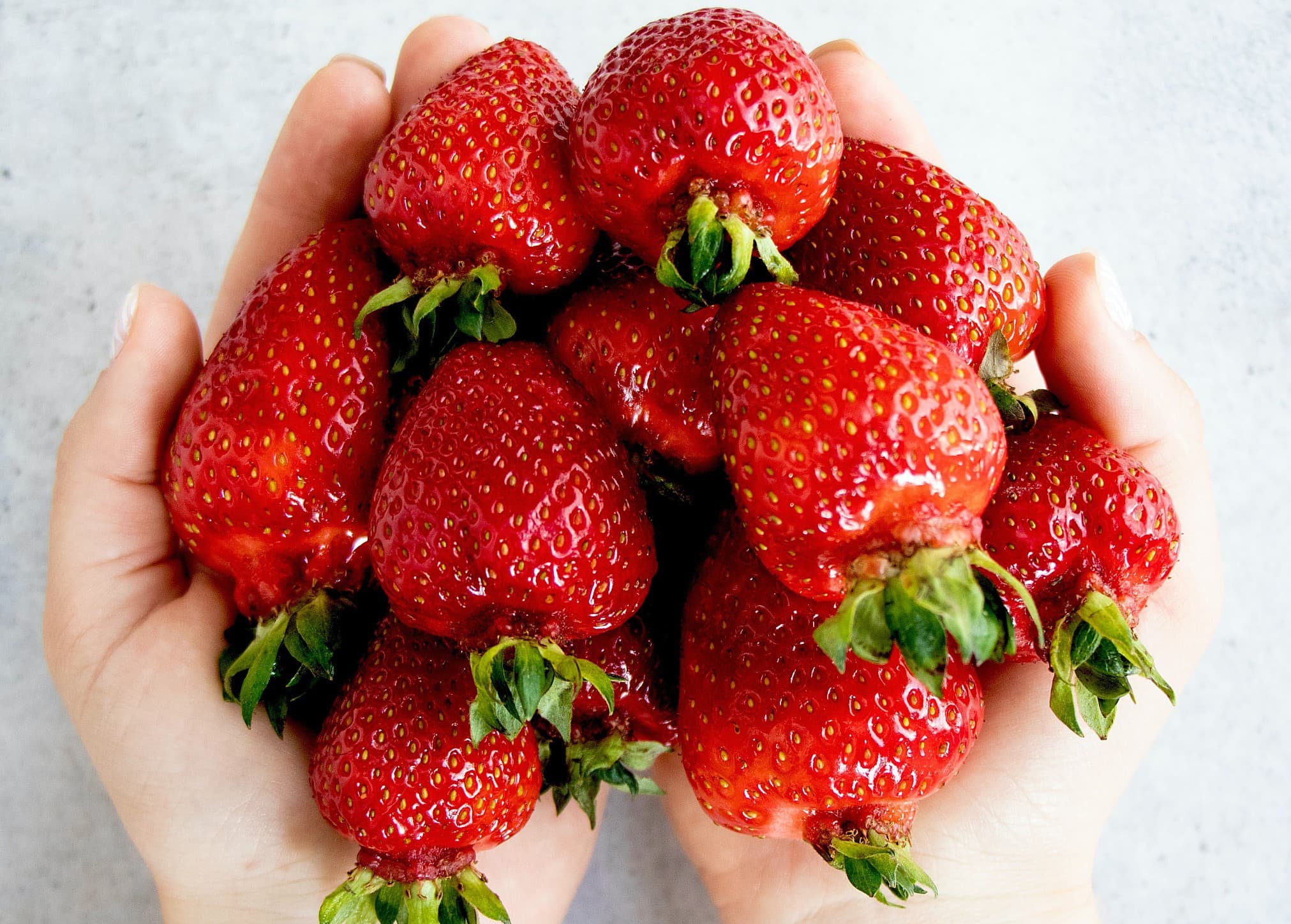 Wie Viel Zucker Enthalten Erdbeeren Erdbeeren zuckern? Das kann den Geschmack komplett verderben - wmn