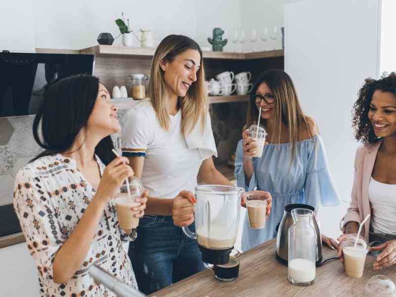 Starbucks-Rezepte Frauen Freundinnen Mixer Kaffee