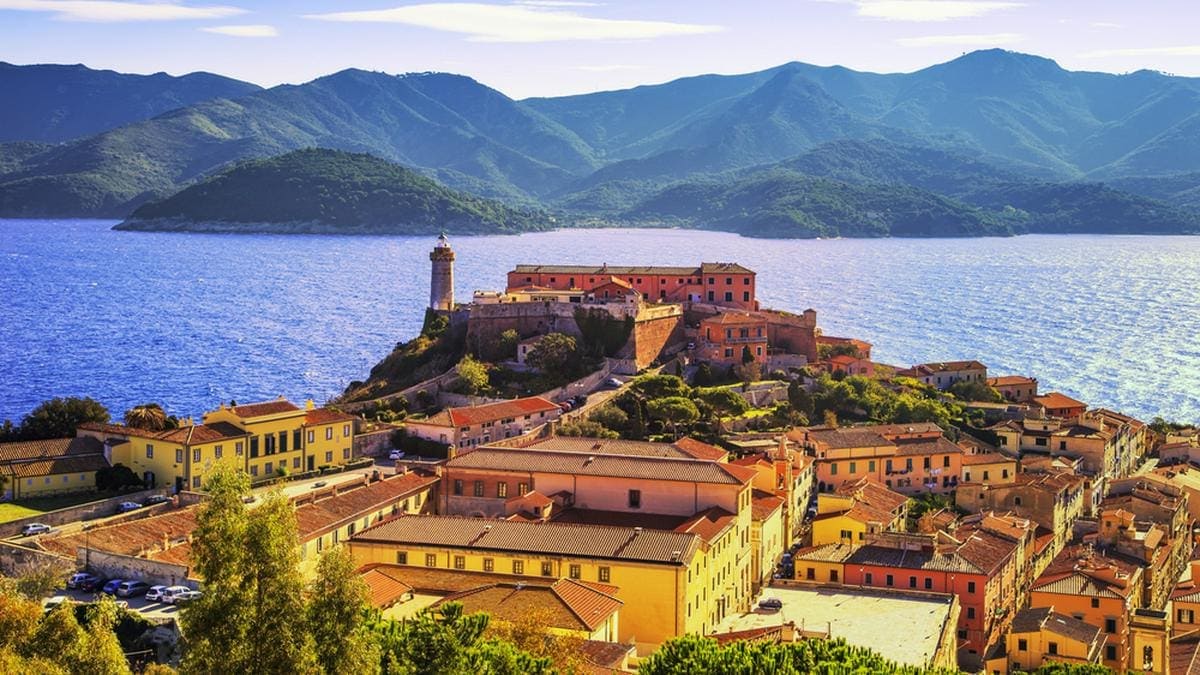Die italienische Insel Elba putzt sich für das Jubiläum heraus. © StevanZZ/Shutterstock.com