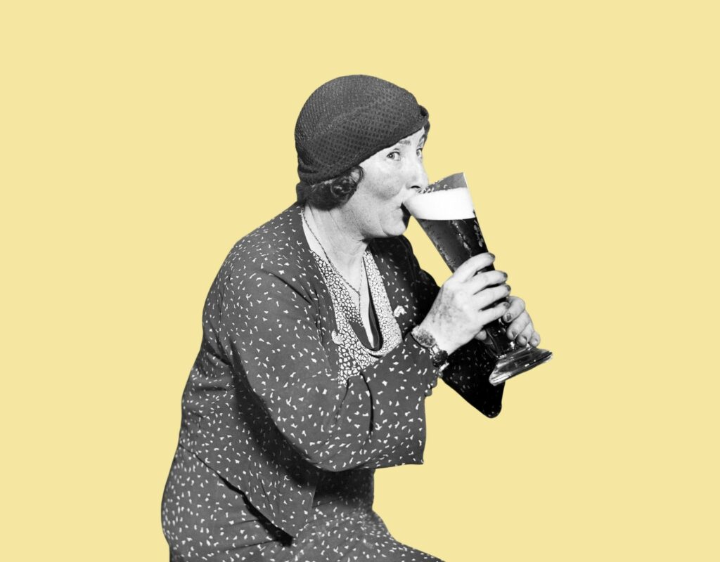 Frau mit Bier