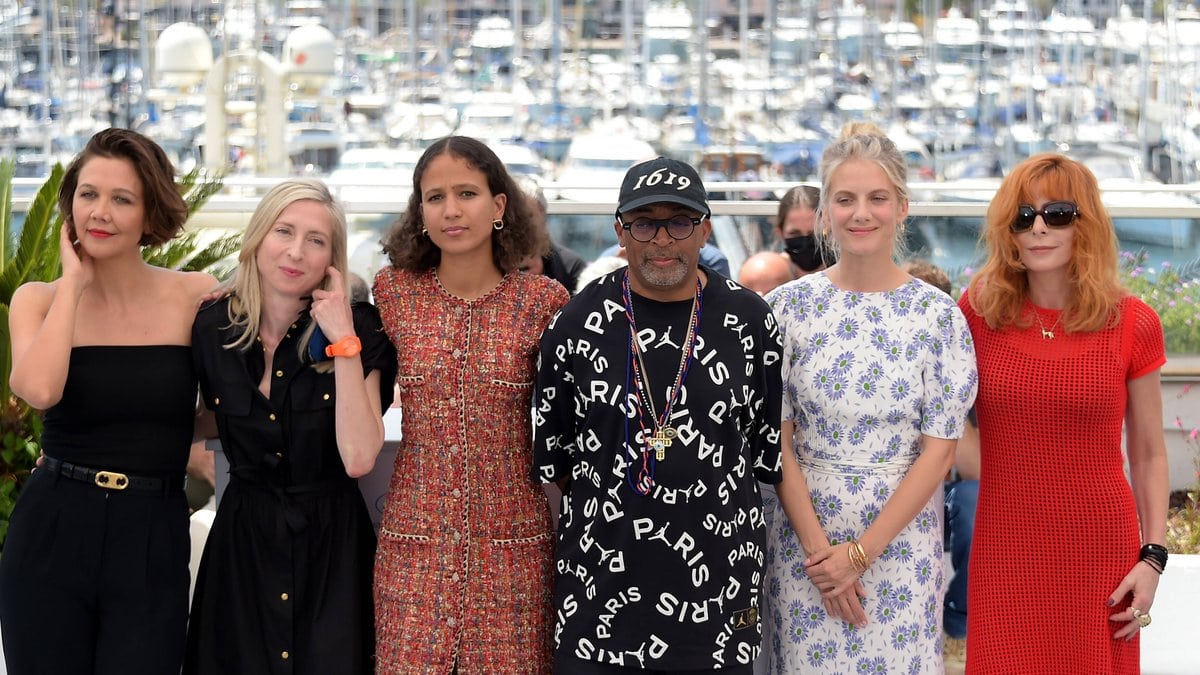 Jurypräsident Spike Lee mit seinen Jurykolleginnen beim Filmfestival in Cannes.. © imago/Independent Photo Agency Int.