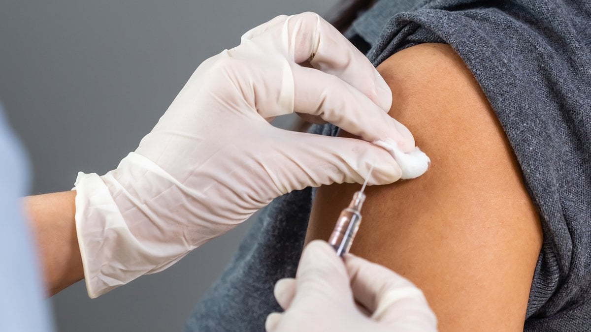Wann wird eine dritte Corona-Impfung nötig sein?. © BaLL LunLa/Shutterstock.com