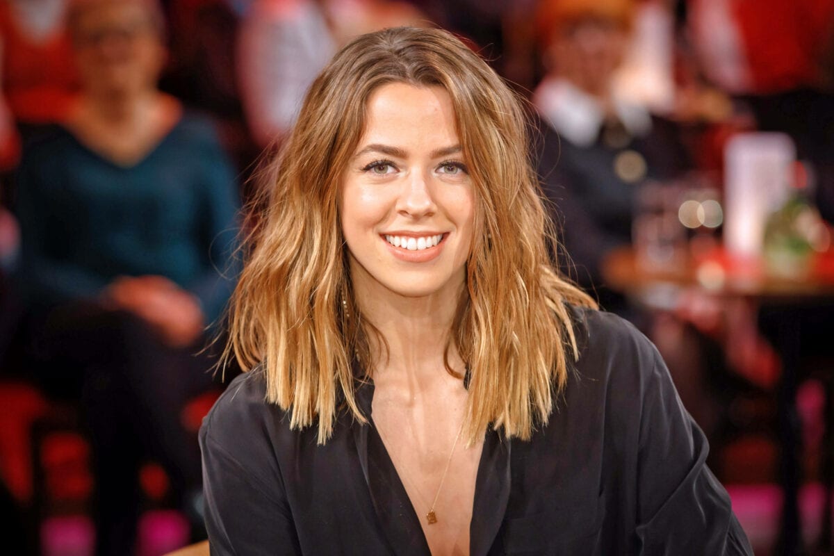 vanessa mai warum zeigt sie ihren nackten po nicht ihr gesicht wmn vanessa mai warum zeigt sie ihren nackten po nicht ihr gesicht wmn