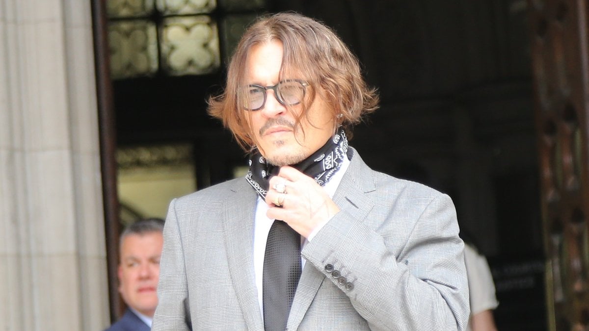 Johnny Depp im vergangenen Jahr während seines Prozesses gegen die britische "The Sun". © Ilyas Tayfun Salci/Shutterstock.com