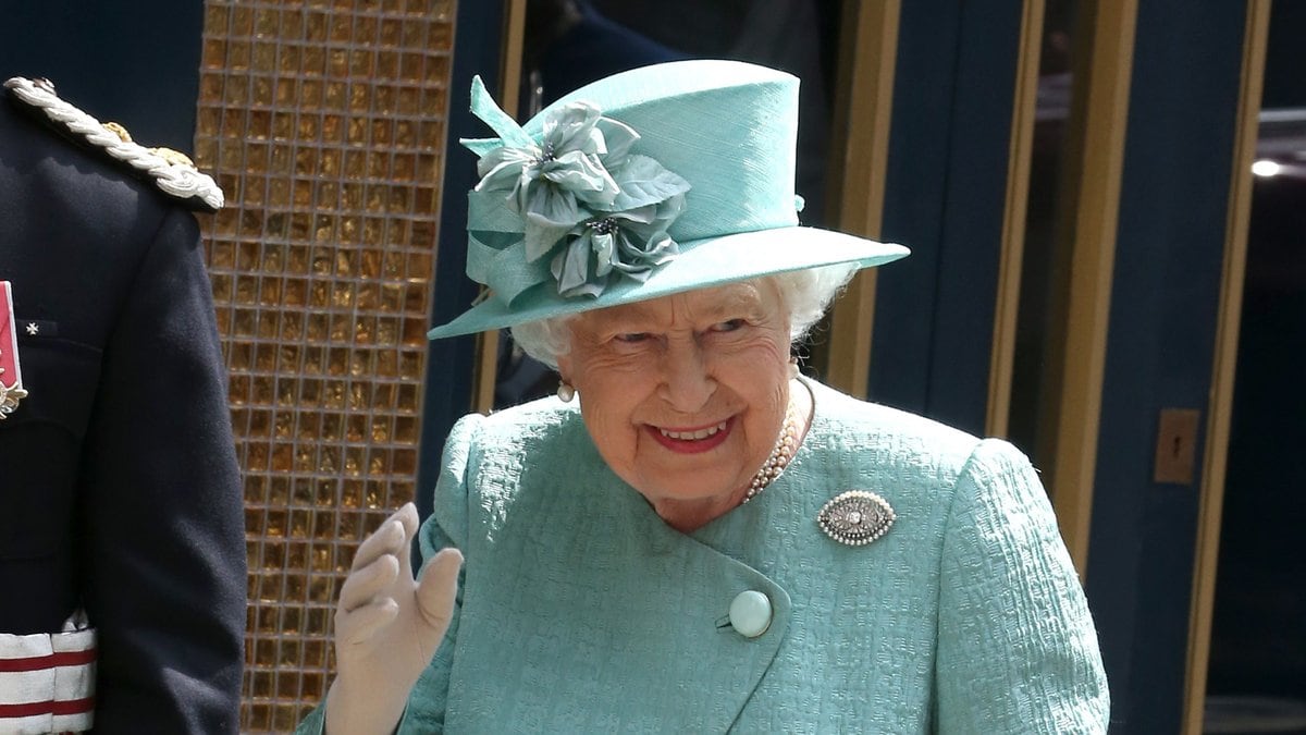 Queen Elizabeth II. sucht unter anderem einen neuen Security-Mitarbeiter.. © Cubankite/Shutterstock.com