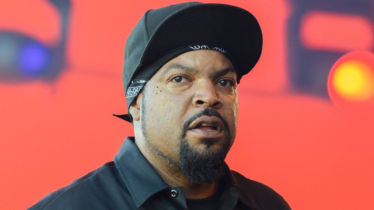 Ice Cube verabschiedet sich auf Twitter von Anthony Johnson.. © imago images/Gonzales Photo