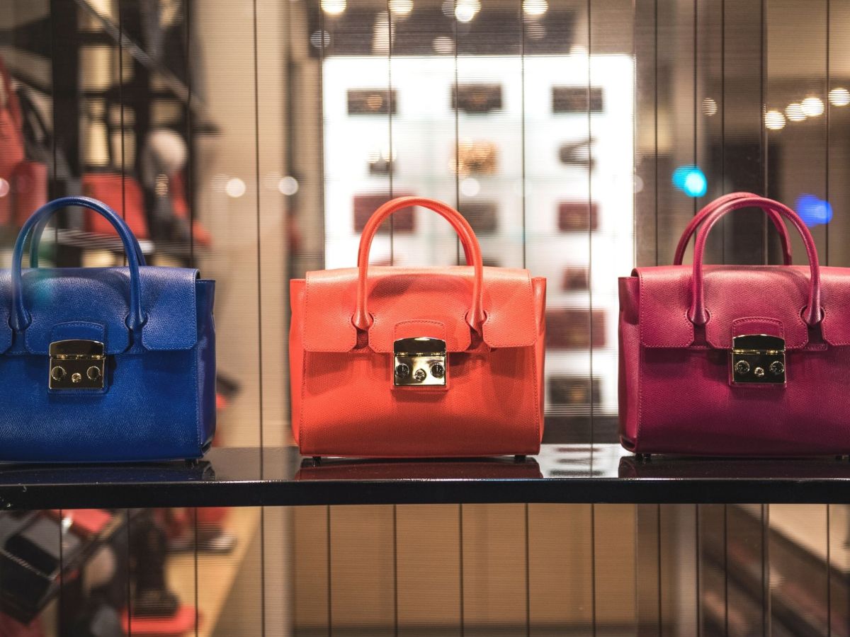 Luxuslabel zerstört Handtaschen