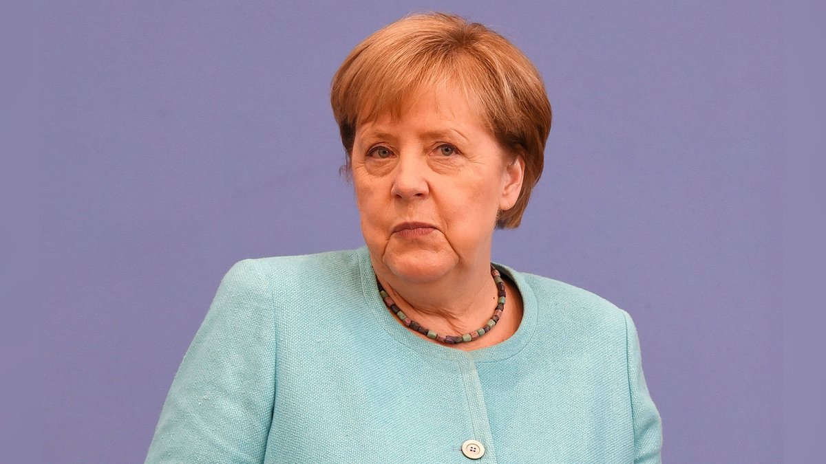 Angela Merkel äußert sich zur Impf-Debatte um Joshua Kimmich.. © imago images/APress