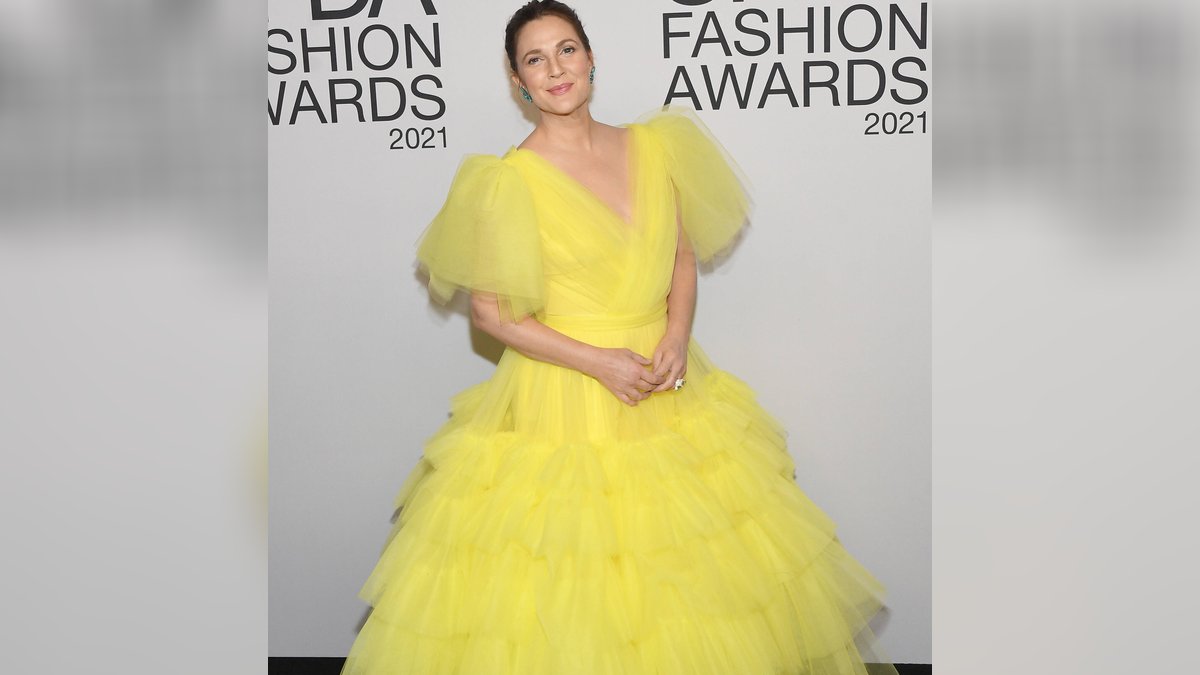 Drew Barrymore bei den CFDA Fashion Awards in New York.. © imago/MediaPunch