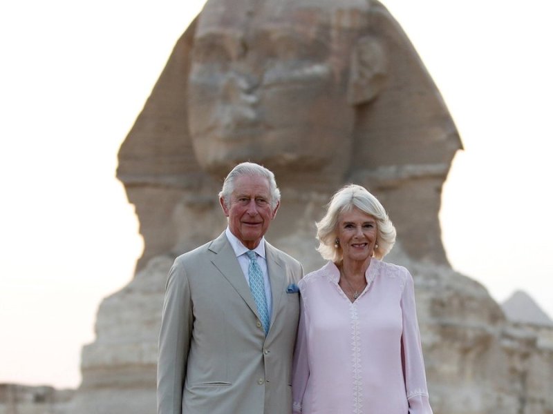 Prinz Charles und Herzogin Camilla während ihres letzten Afrika-Besuchs im November 2021 in Ägypten.. © imago images/ZUMA Press