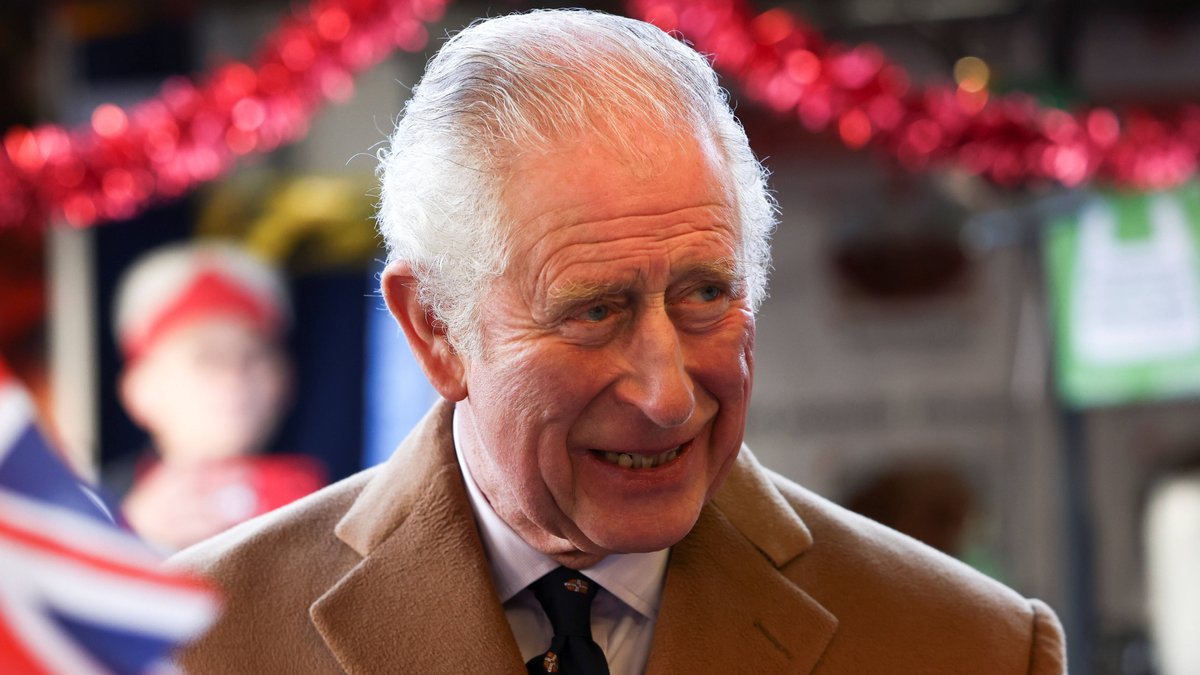 Prinz Charles bei einem Auftritt in Cambridge.. © imago images/i Images