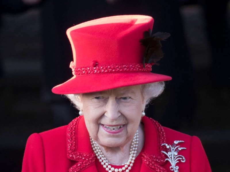 Queen Elizabeth II. nach dem traditionellen Weihnachtsgottesdienst in Sandringham 2019.. © imago images/i Images