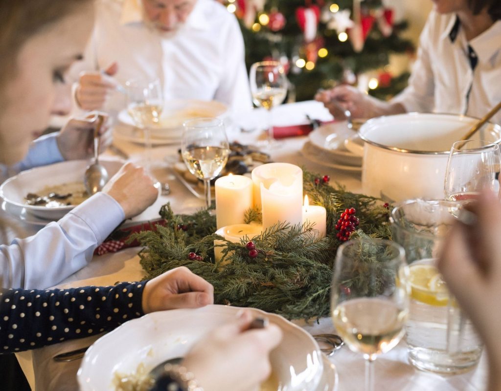 Weihnachtsessen mit der Familie