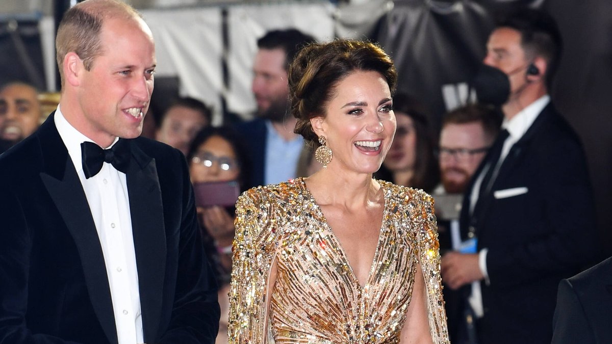 Prinz William und Herzogin Kate in glamourösen Looks bei der Premiere von "Keine Zeit zu sterben".. © imago/PA Images
