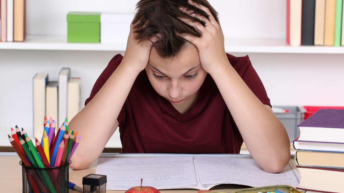 Auch immer mehr Schüler leiden unter der Volkskrankheit Burnout.. © Markus Mainka/Shutterstock.com