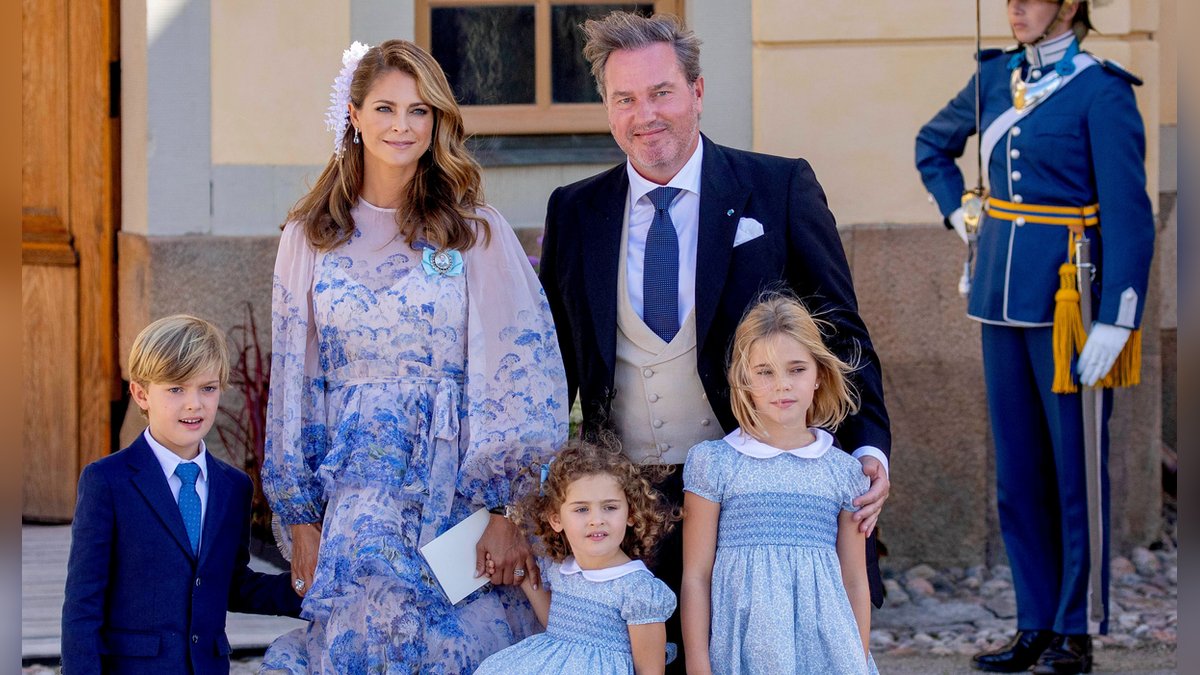 Prinzessin Madeleine mit Chris O'Neill und den drei Kindern Leonore (r.)
