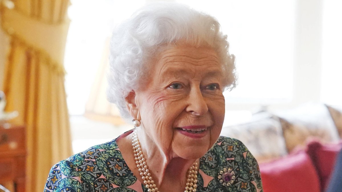 Queen Elizabeth II. hat für die Opfer des Kriegs in der Ukraine gespendet.. © imago images/i Images