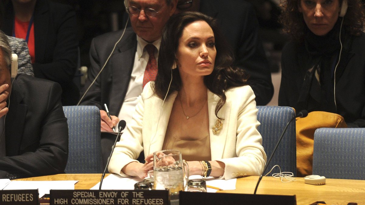 Angelina Jolie bei einer Sitzung des Sicherheitsrats der Vereinten Nationen.. © imago/Future Image