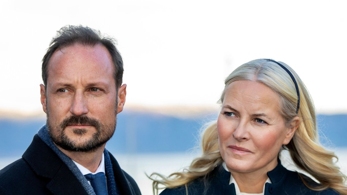 Haakon und Mette-Marit von Norwegen bei einem gemeinsamen Auftritt.. © imago/PPE