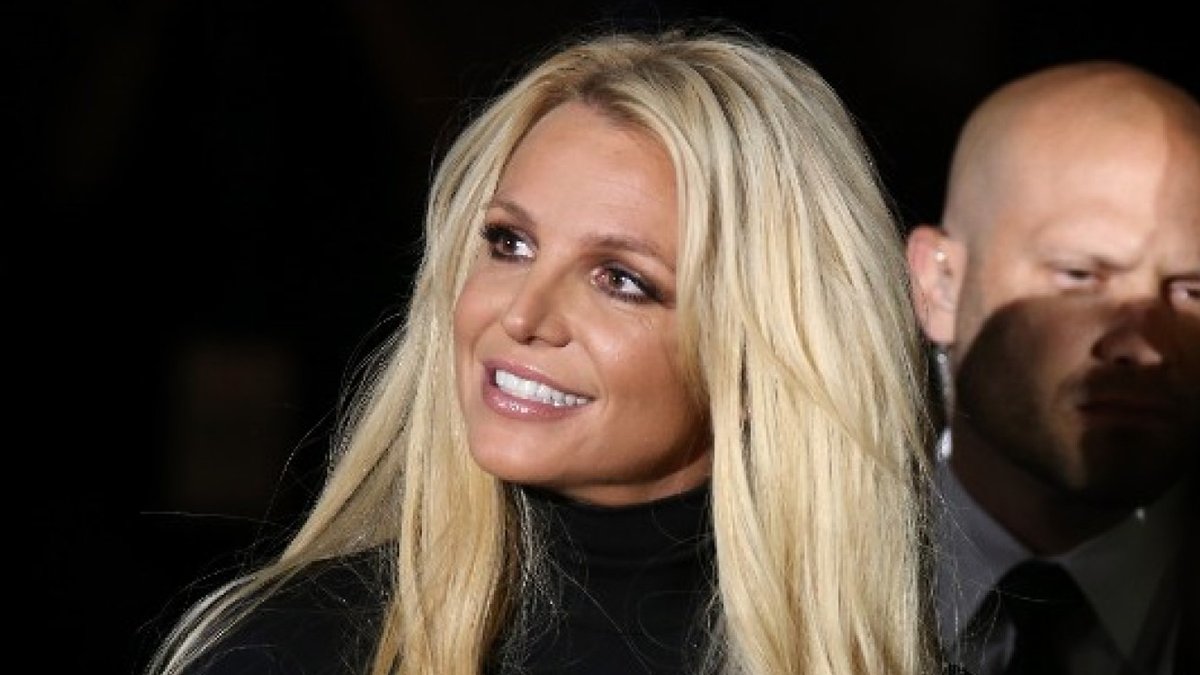 Britney Spears soll vor Kongress-Abgeordneten über ihre Gerichtserfahrungen berichten.. © Wochit/Getty Images
