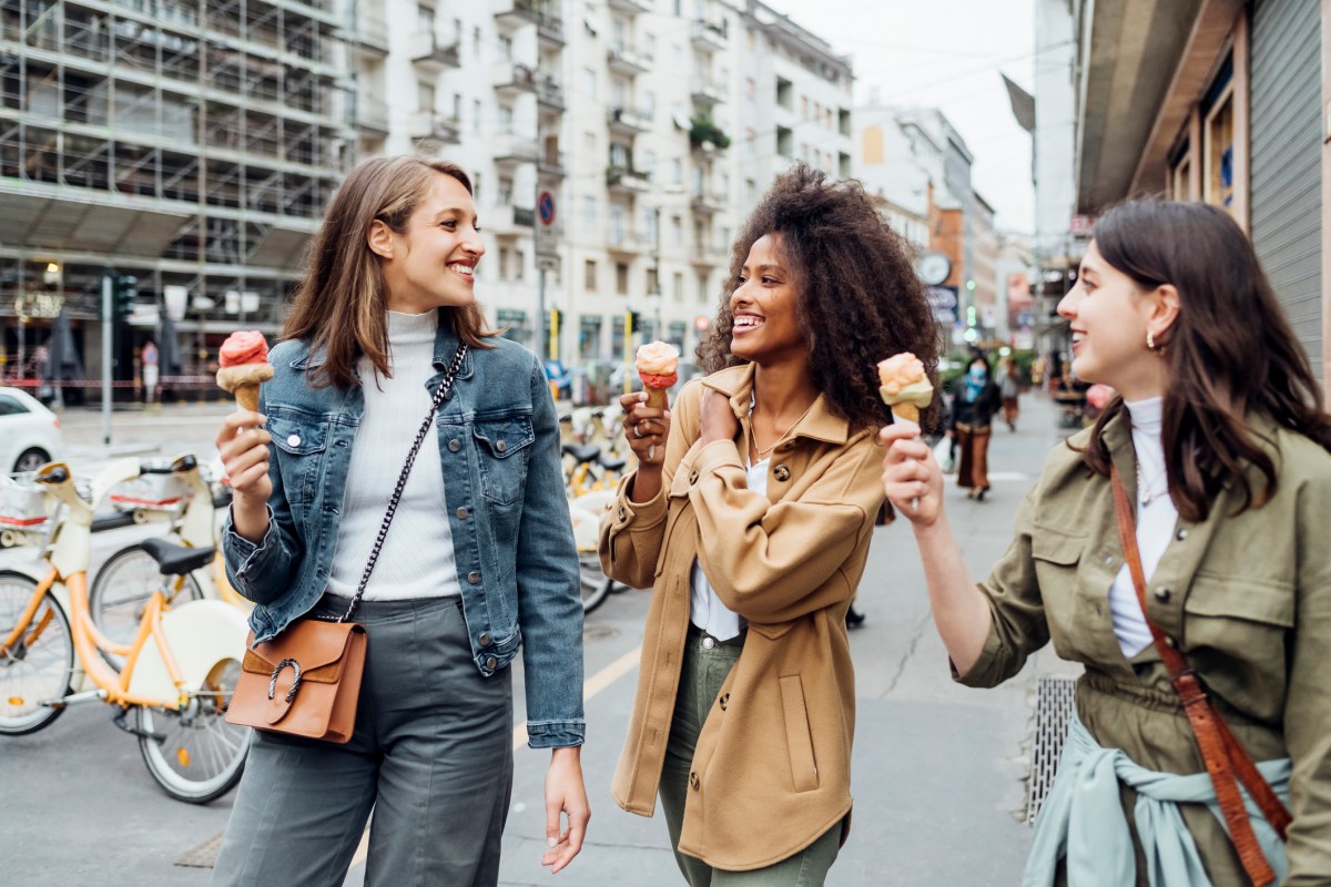 Mailand Reiseziele im Mai Eis Freundinnen