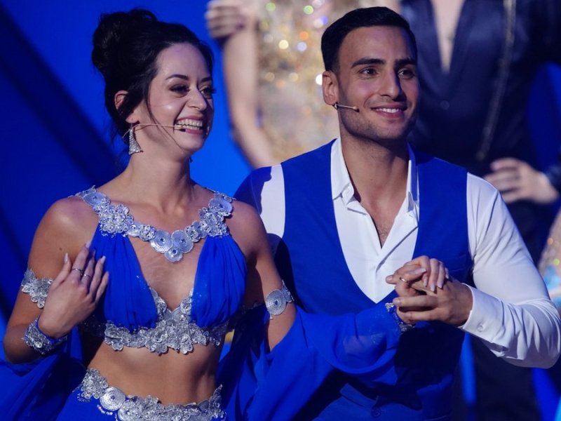 Timur Ülker und Malika Dzumaev bei "Let's Dance".. © RTL / Stefan Gregorowius